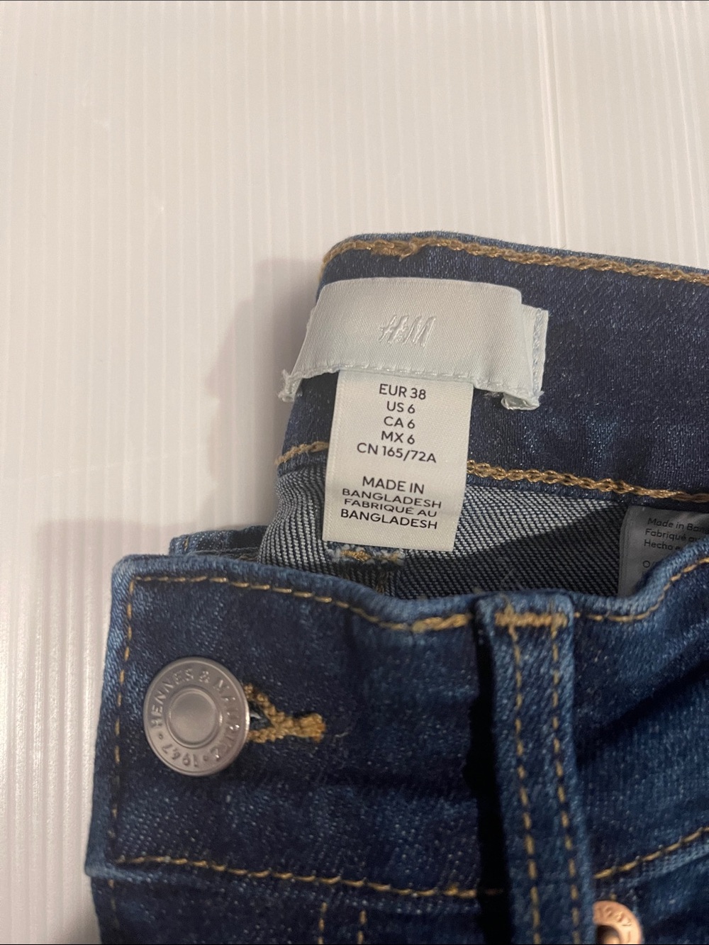 H&M Dark Blue Denim High-Rise Jeans - Picture 2 of 3